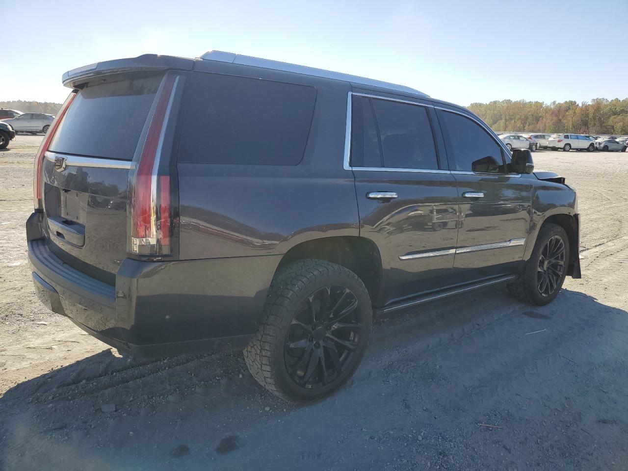 CADILLAC ESCALADE PREMIUM LUXURY