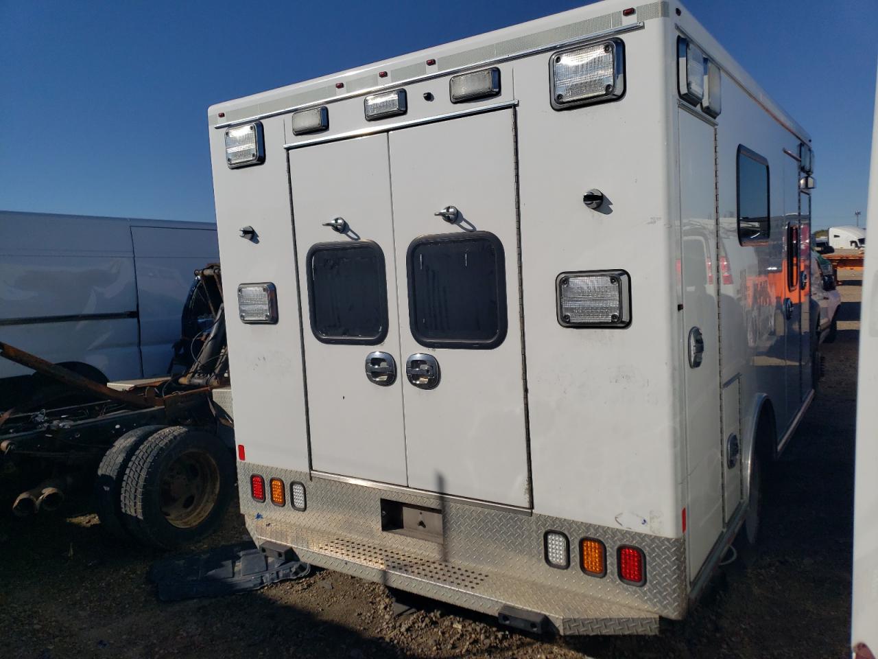 FORD F-450 SUPER DUTY