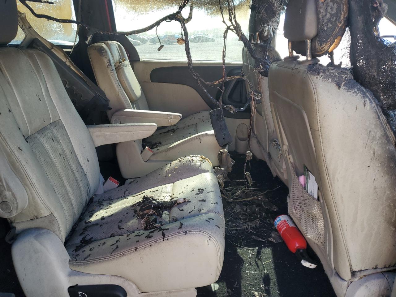 CHRYSLER TOWN & COUNTRY TOURING L