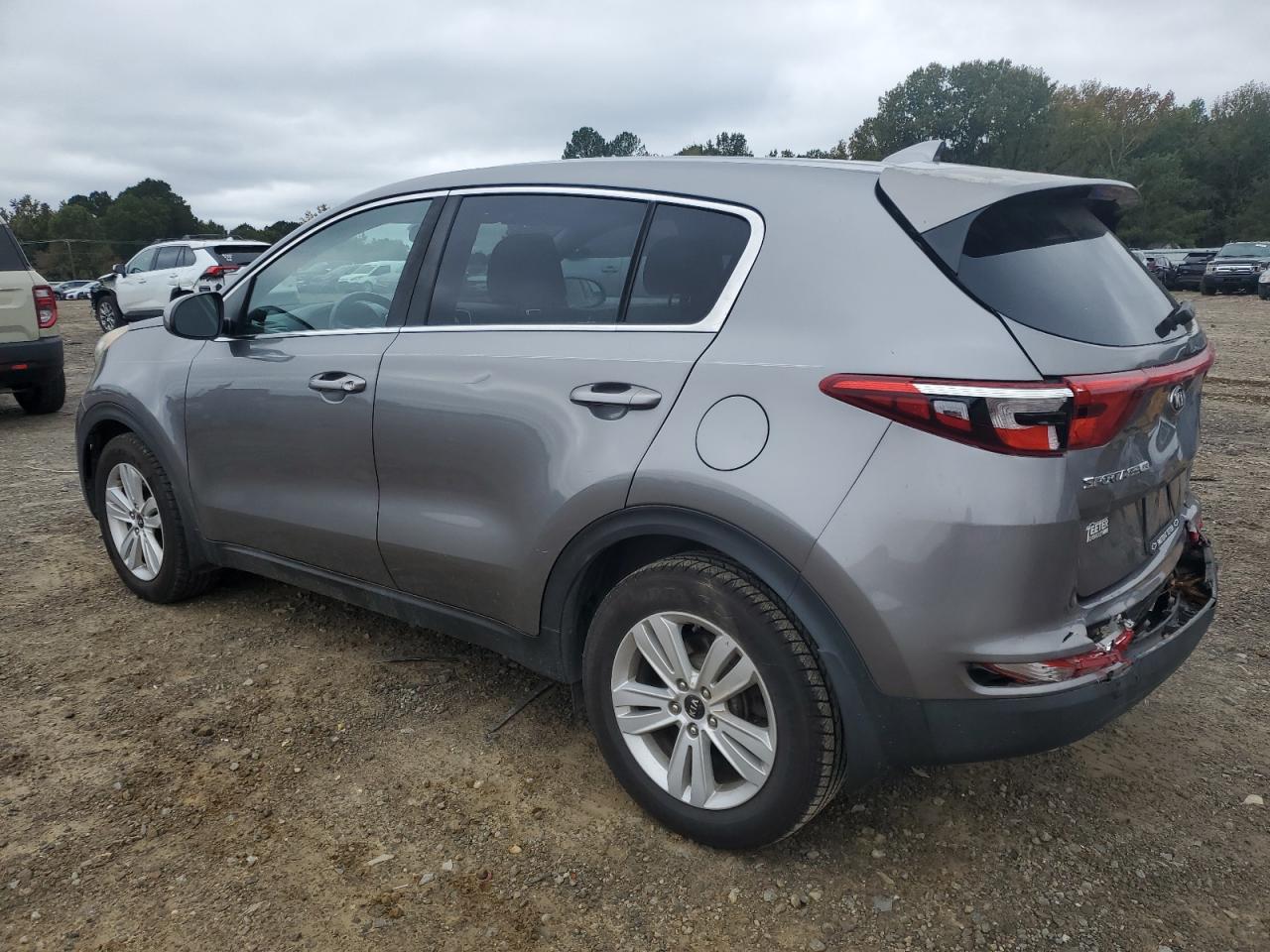 KIA SPORTAGE LX