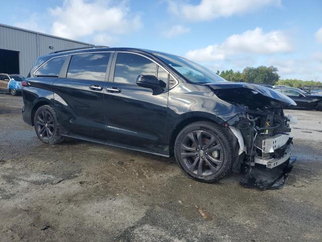 2022 TOYOTA SIENNA XSE - 5TDXRKEC8NS124833