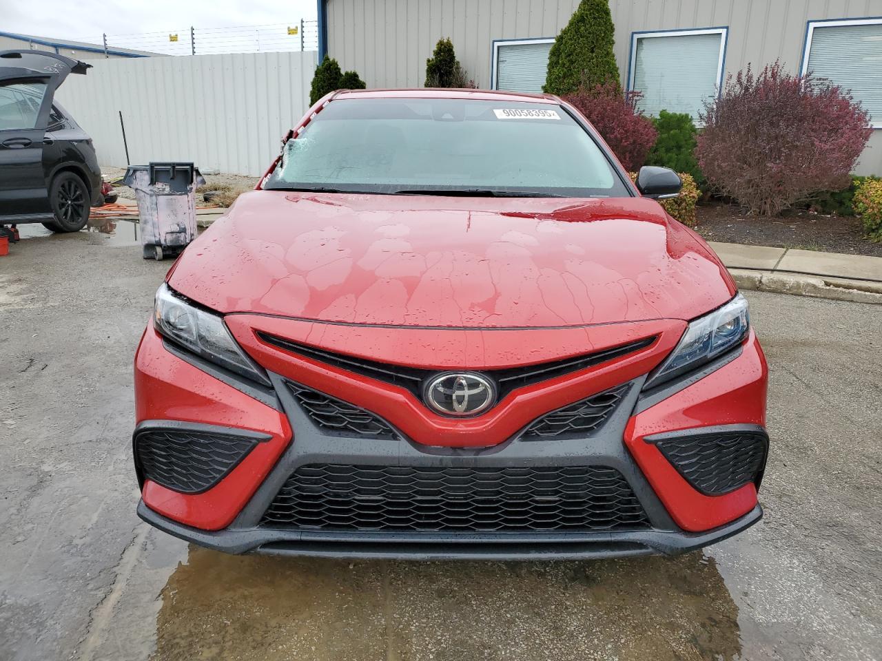 TOYOTA CAMRY SE NIGHT SHADE