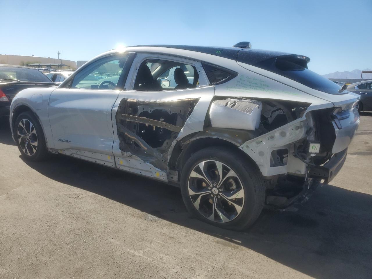 FORD MUSTANG PREMIUM