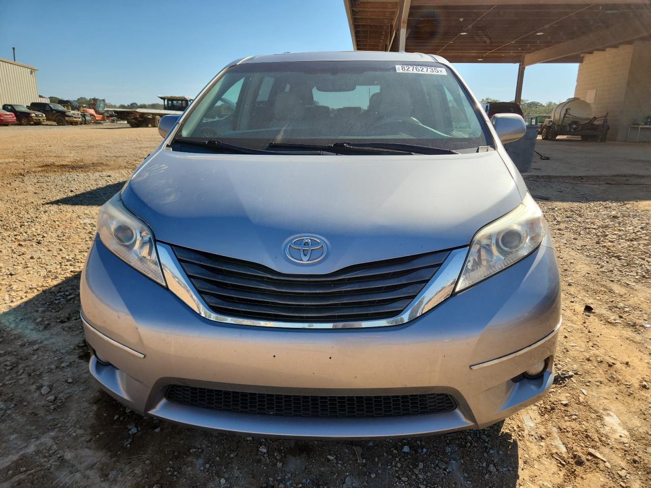 TOYOTA SIENNA XLE