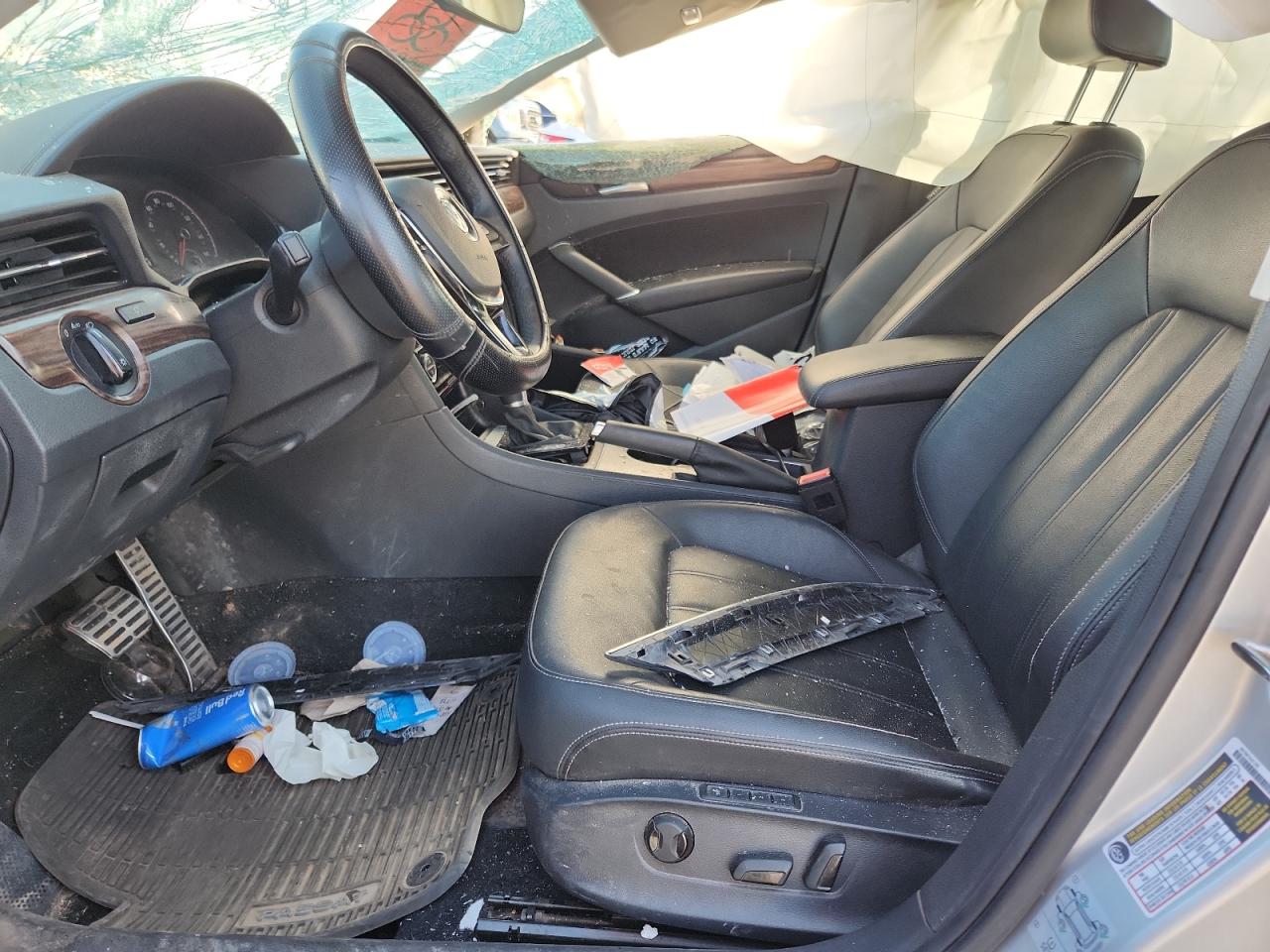 VOLKSWAGEN PASSAT SEL