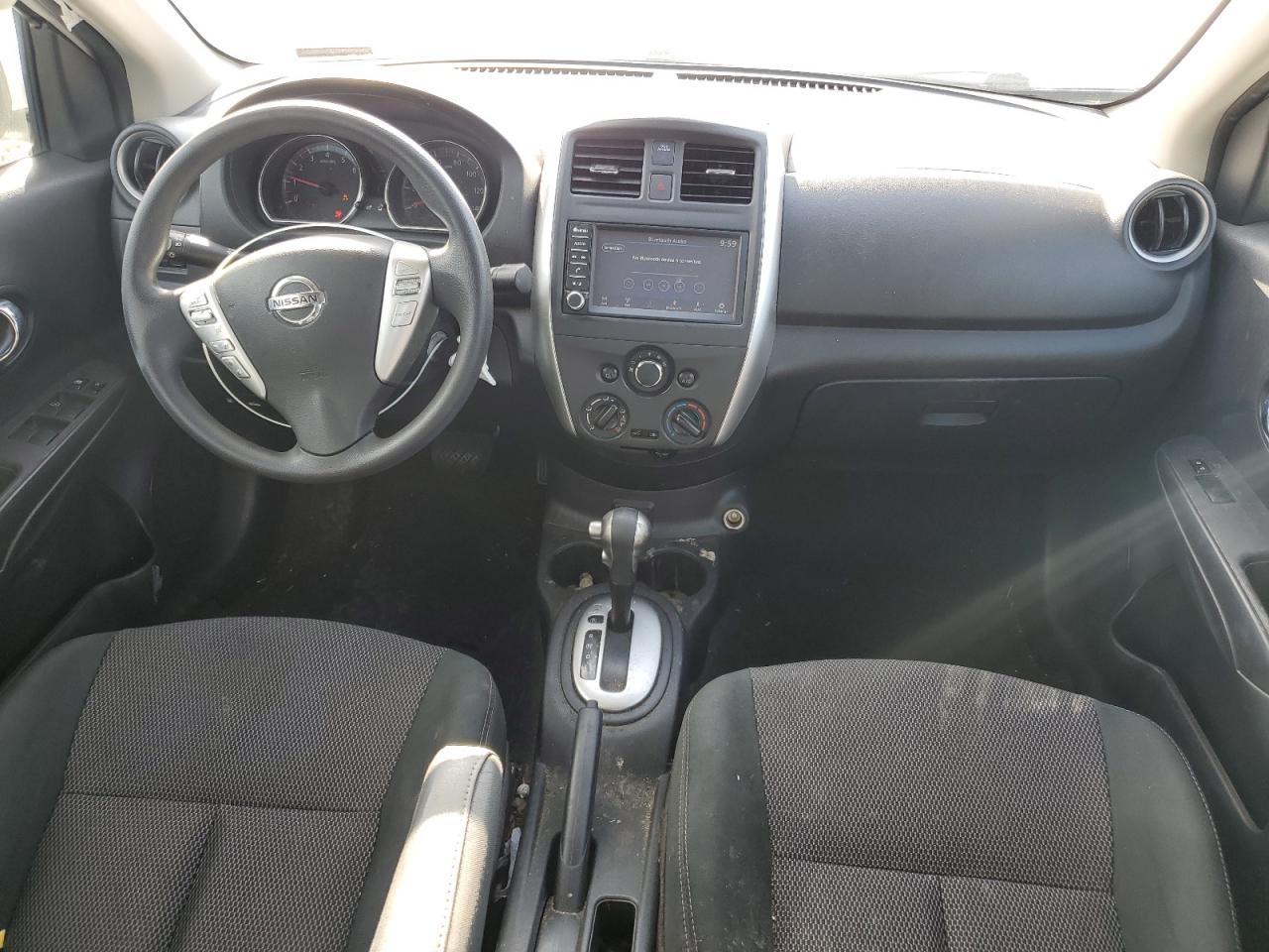 NISSAN VERSA S