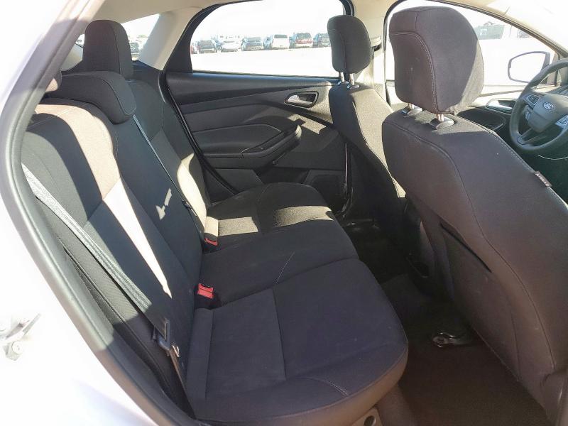 2018 FORD FOCUS SE - 1FADP3K23JL302479