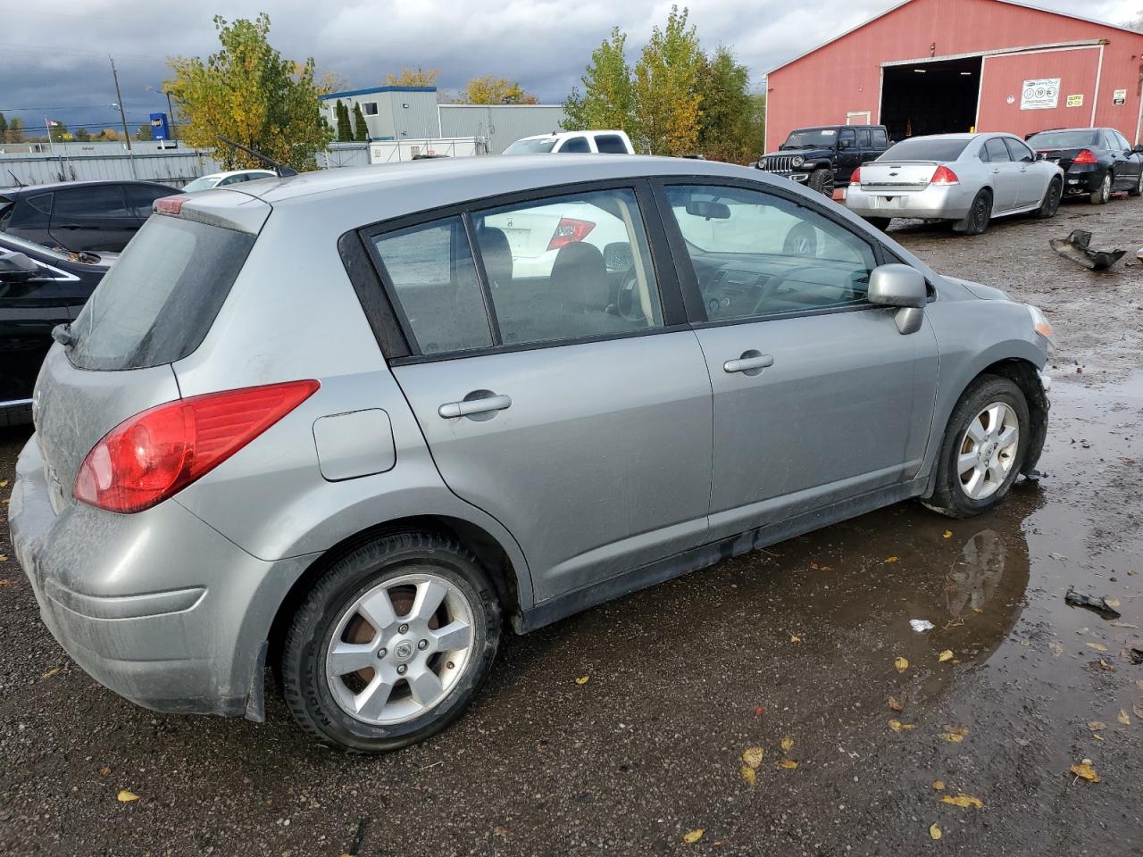 NISSAN VERSA S