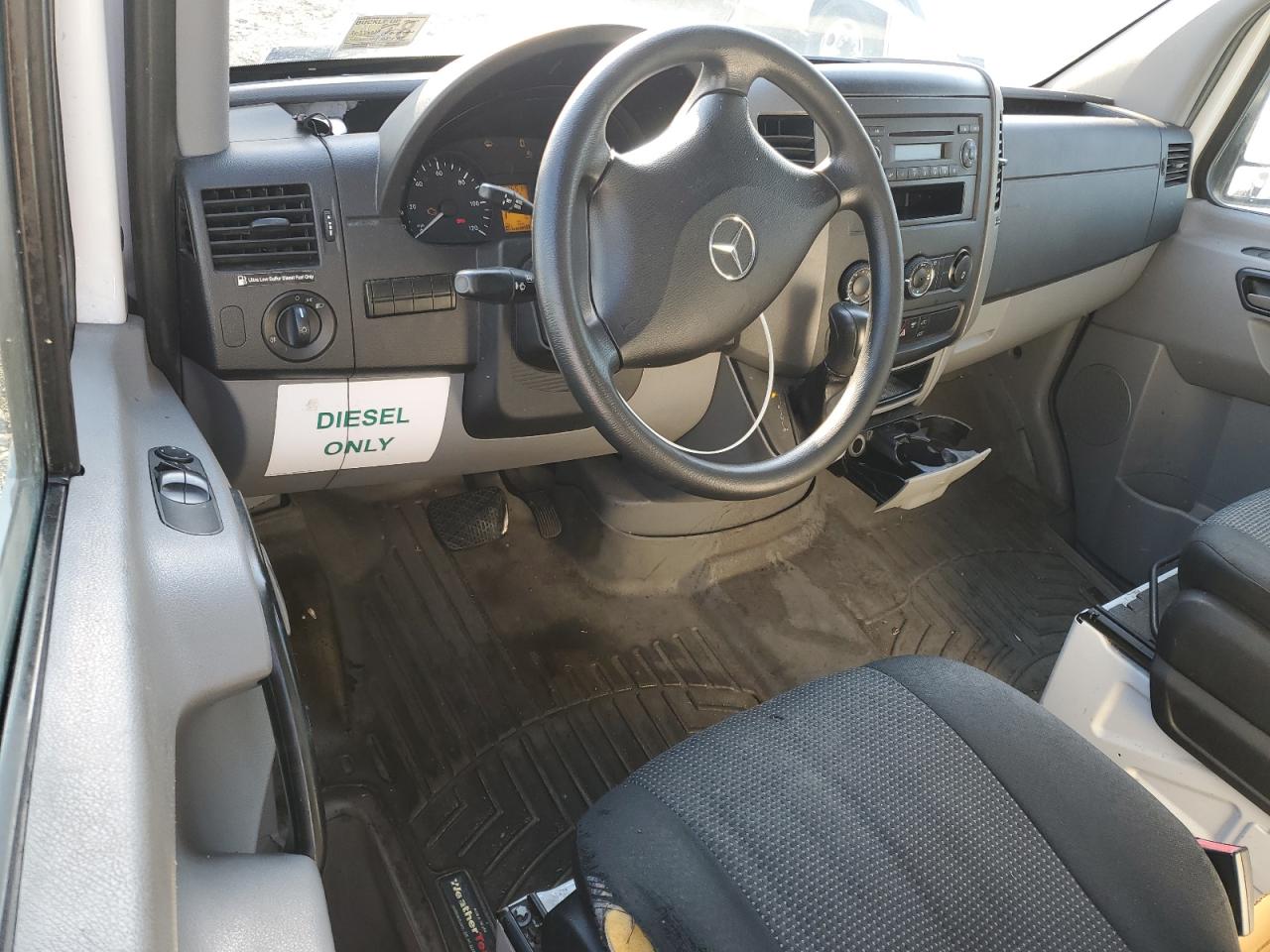 MERCEDES-BENZ SPRINTER 2500