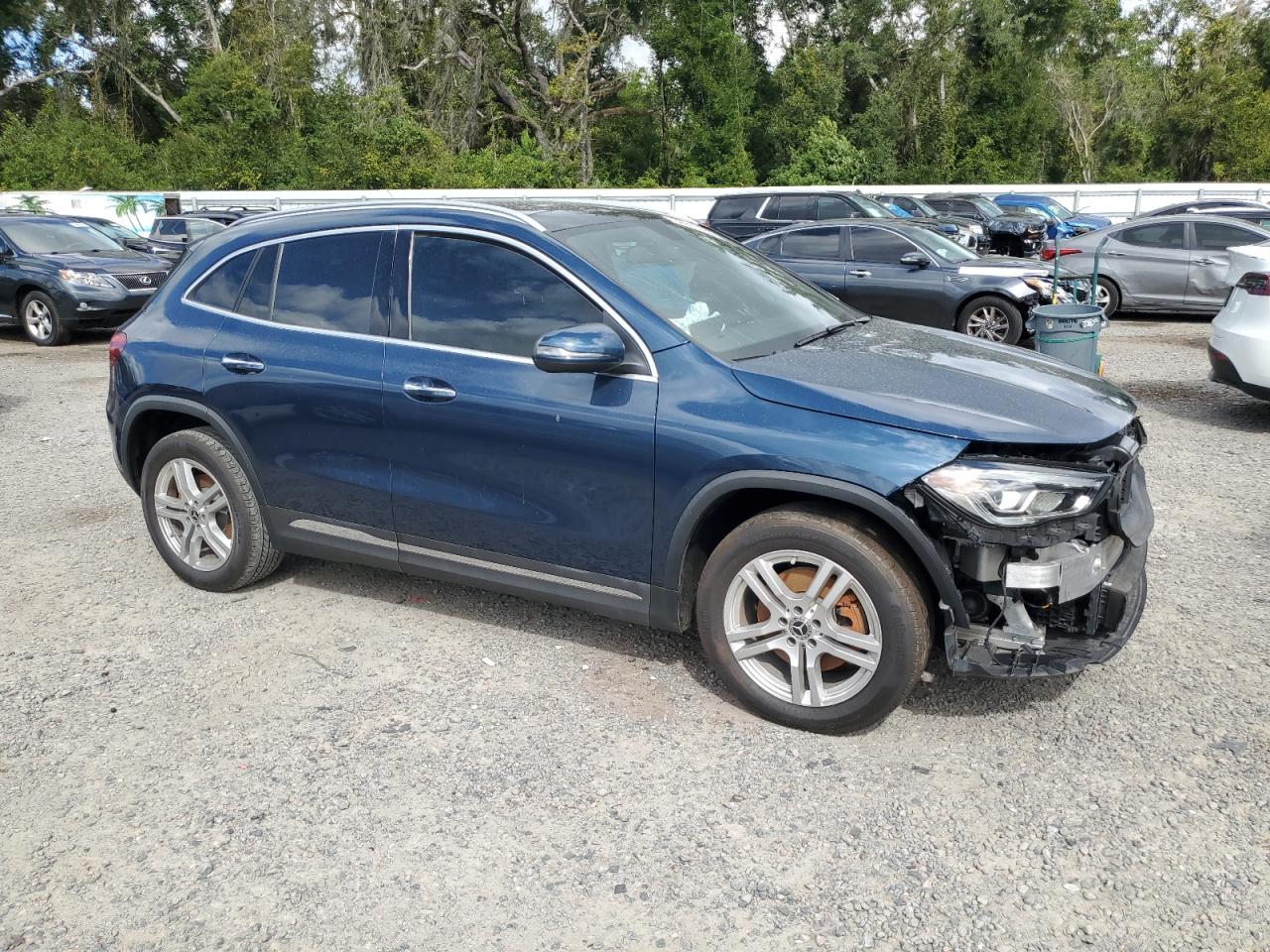 MERCEDES-BENZ GLA-CLASS 250