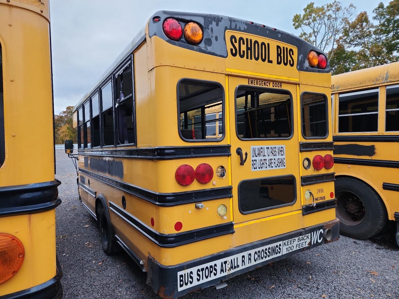 Lot #3274774260 2012 CHEVROLET BANTAM G3500