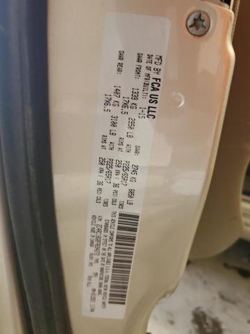 2015 CHRYSLER TOWN & COU 2C4RC1BG8FR694272