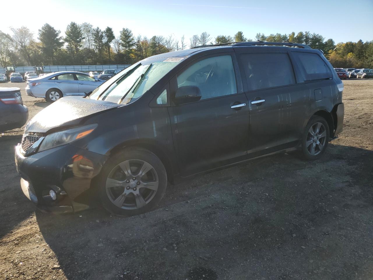 TOYOTA SIENNA SE