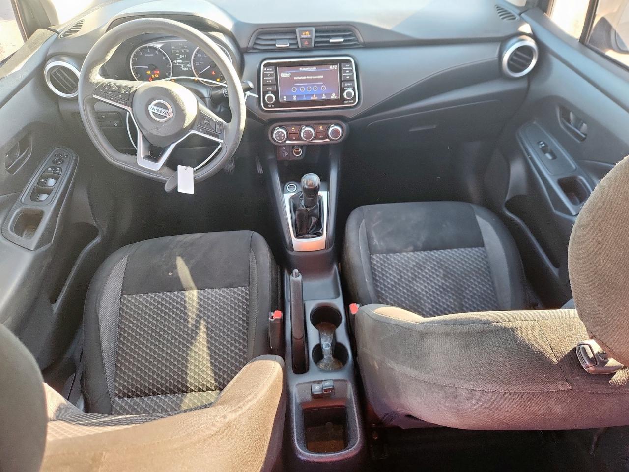 NISSAN VERSA S