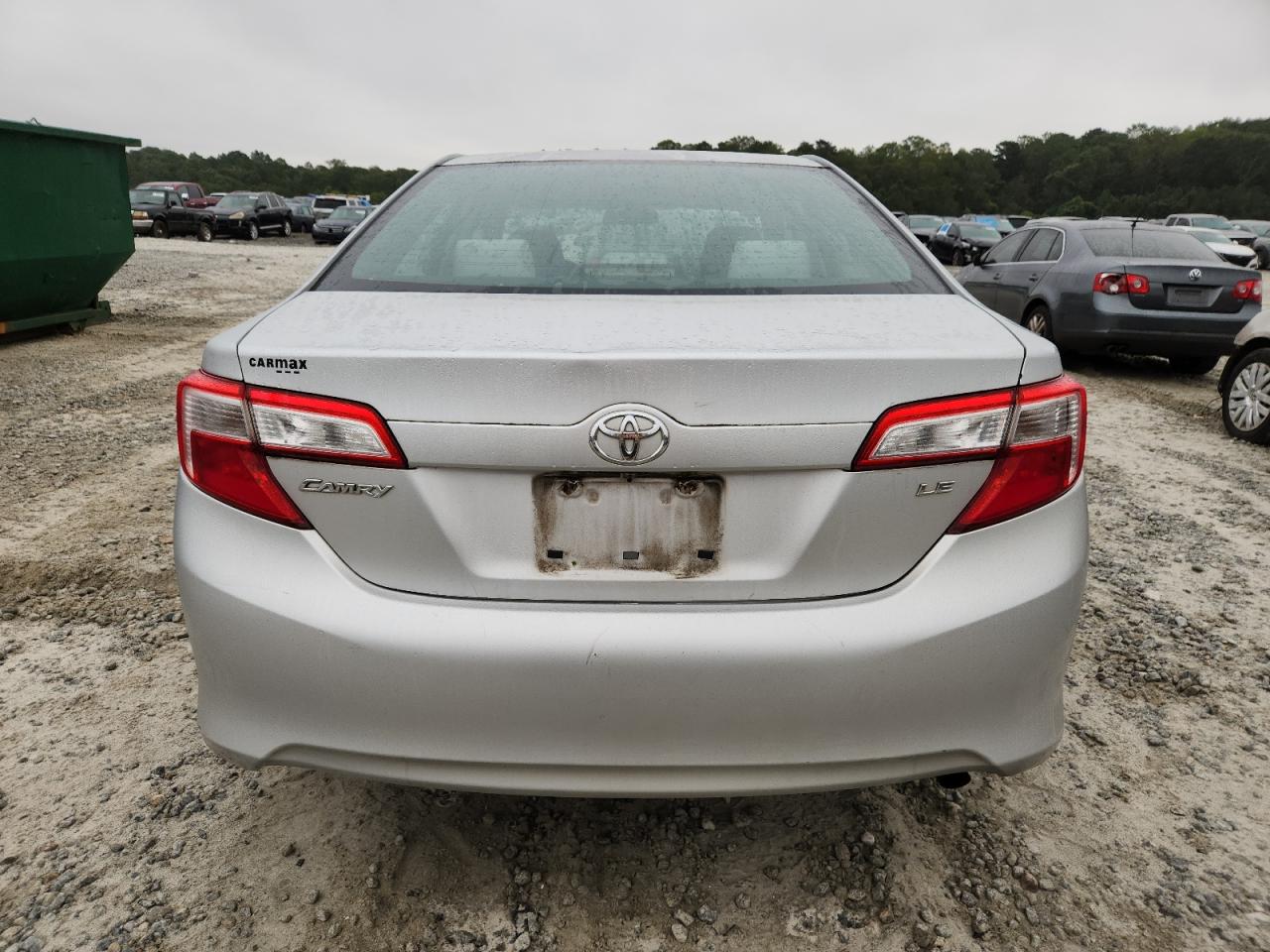 TOYOTA CAMRY BASE