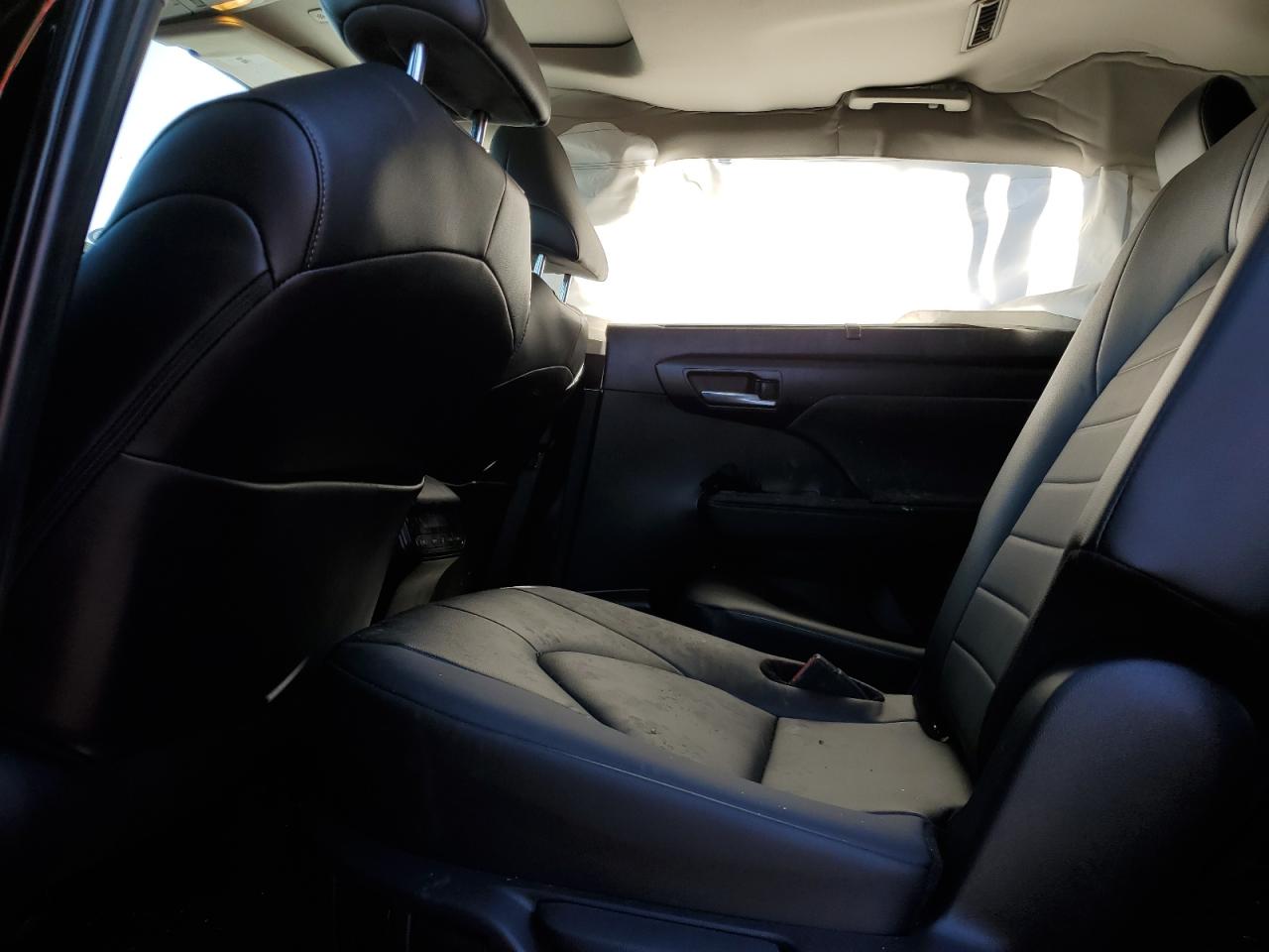 TOYOTA HIGHLANDER HYBRID XLE