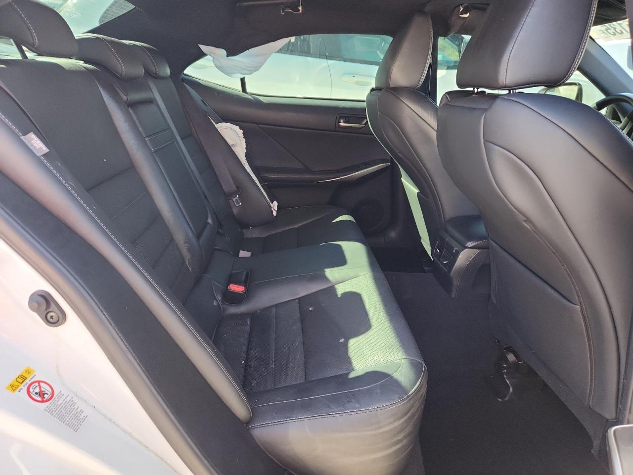 LEXUS IS 300