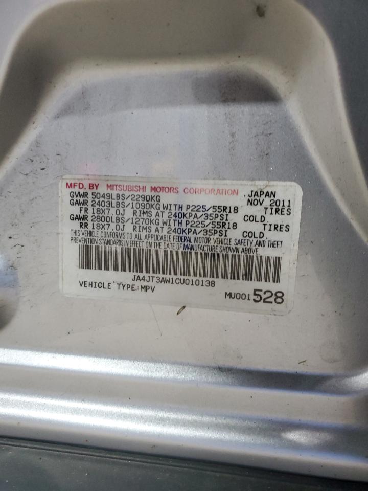 MITSUBISHI OUTLANDER SE