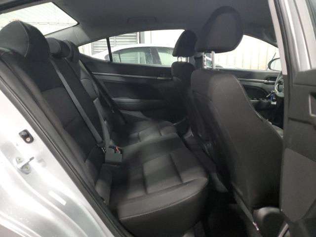 2018 HYUNDAI ELANTRA SE KMHD84LF9JU620854