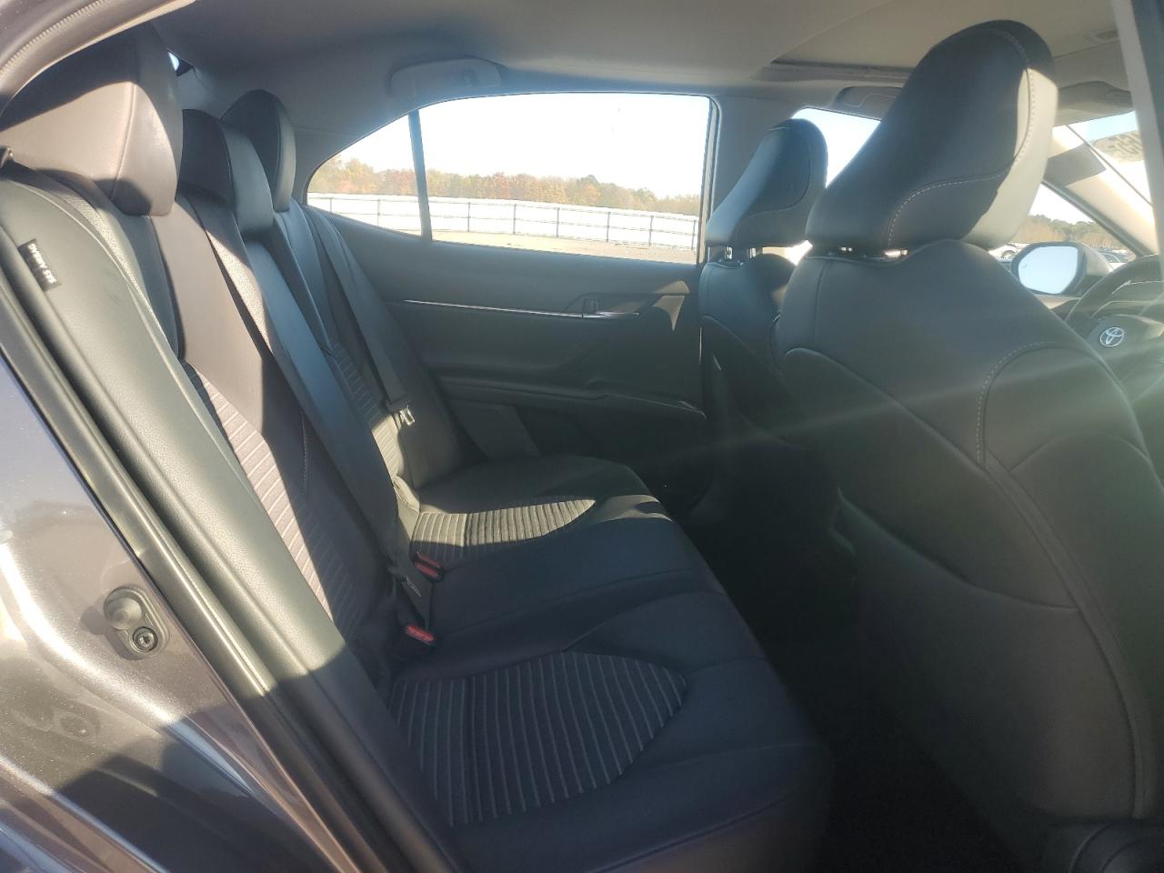 TOYOTA CAMRY SE NIGHT SHADE