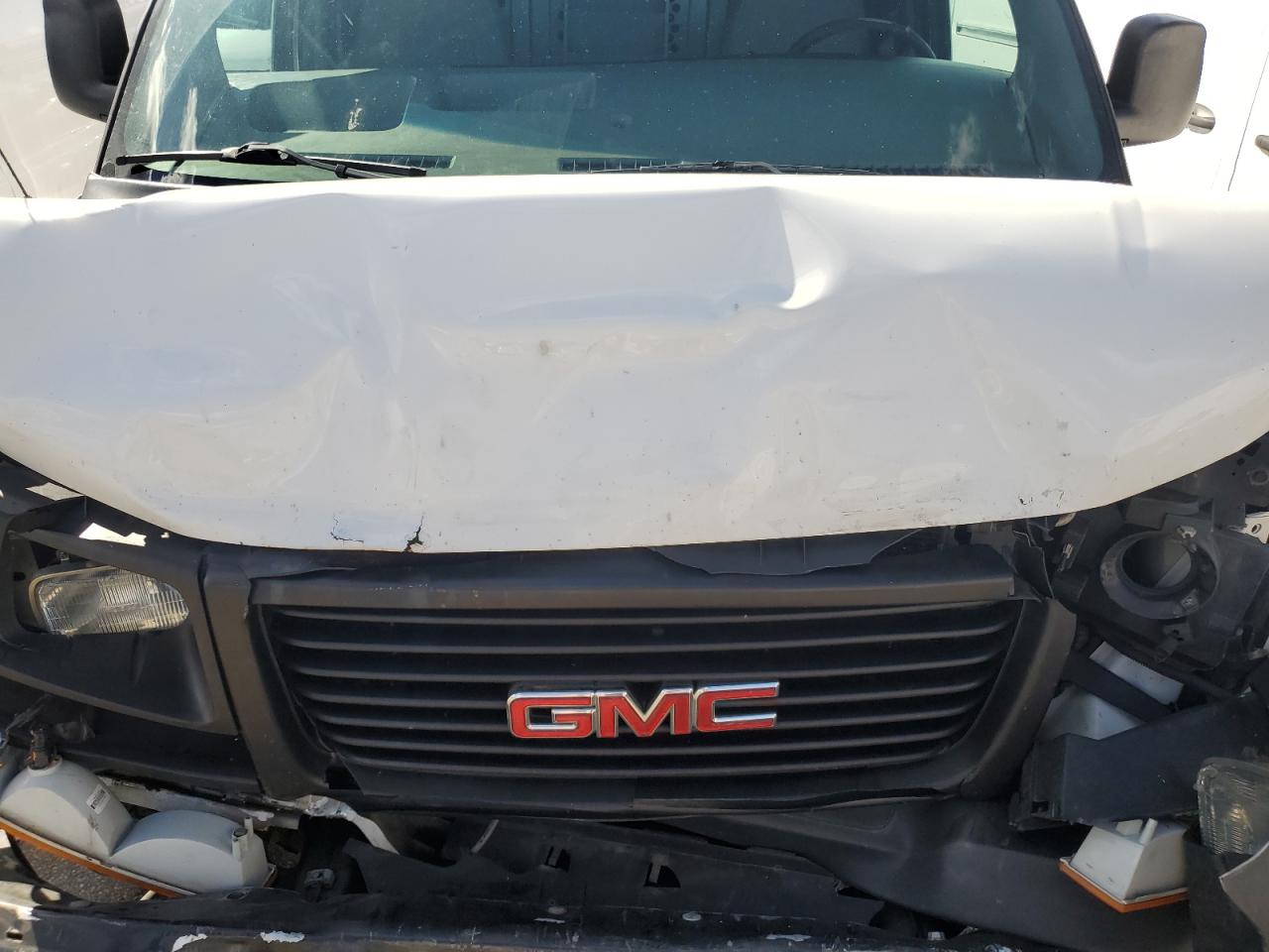 Lot #3303818429 2013 GMC SAVANA