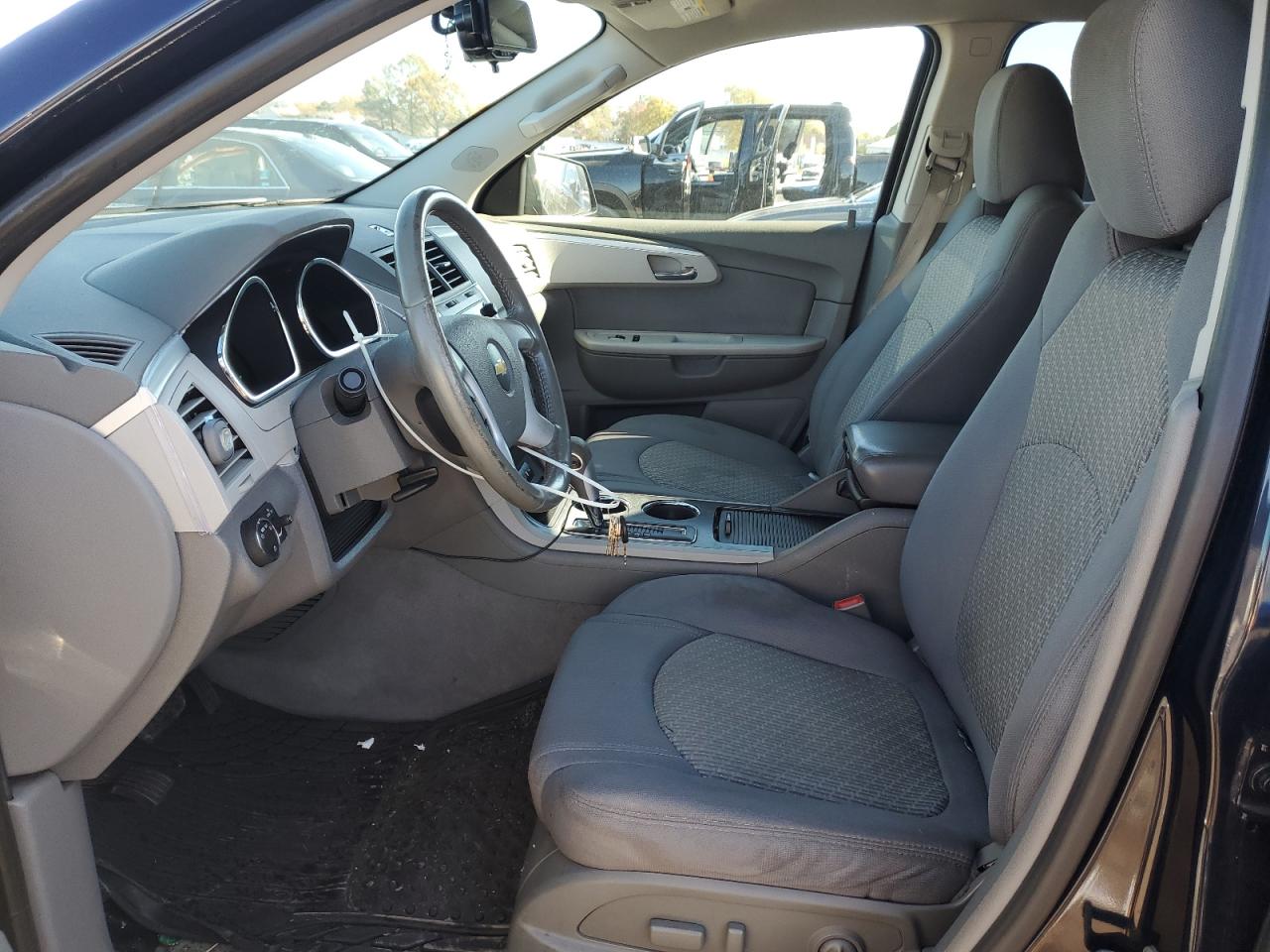 CHEVROLET TRAVERSE LS