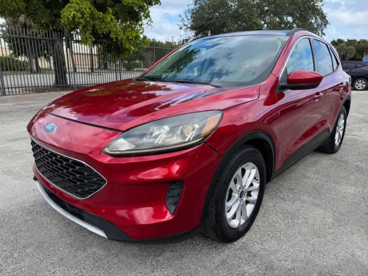FORD ESCAPE SE