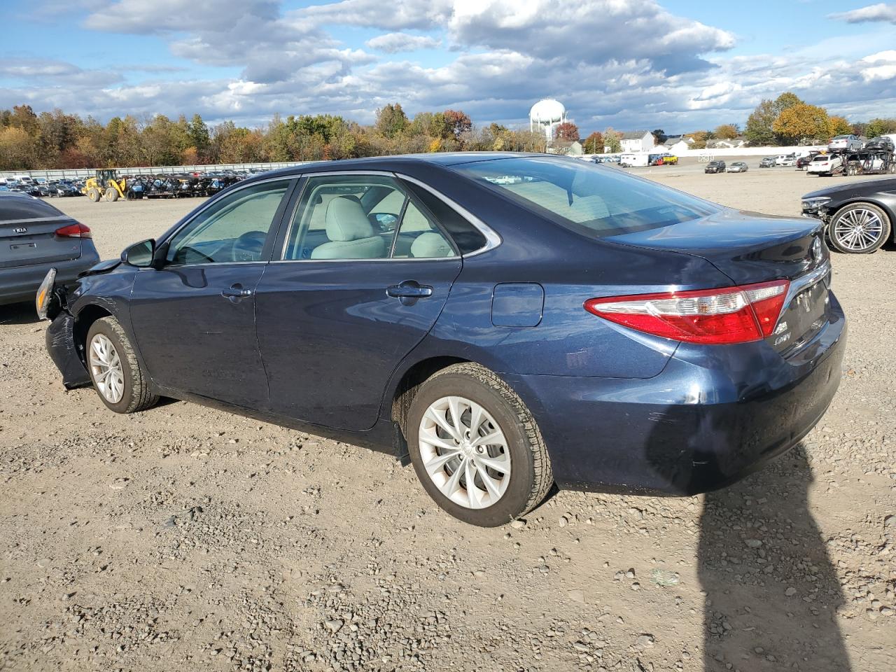 TOYOTA CAMRY LE