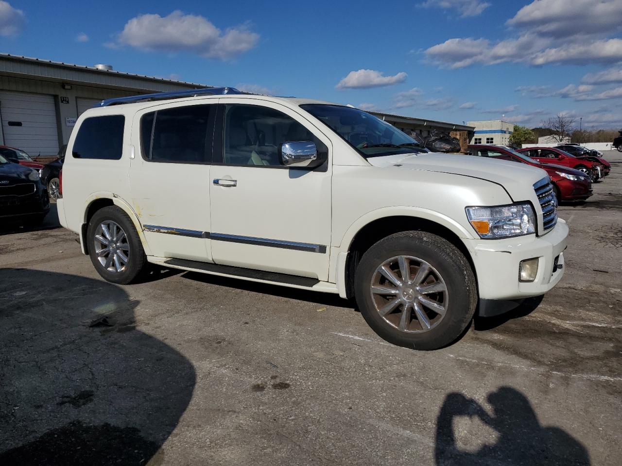 INFINITI QX56