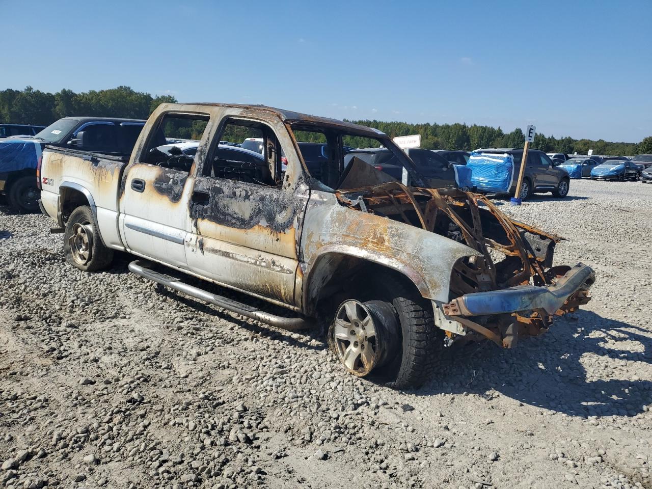 Lot #3268996047 2005 GMC NEW SIERRA