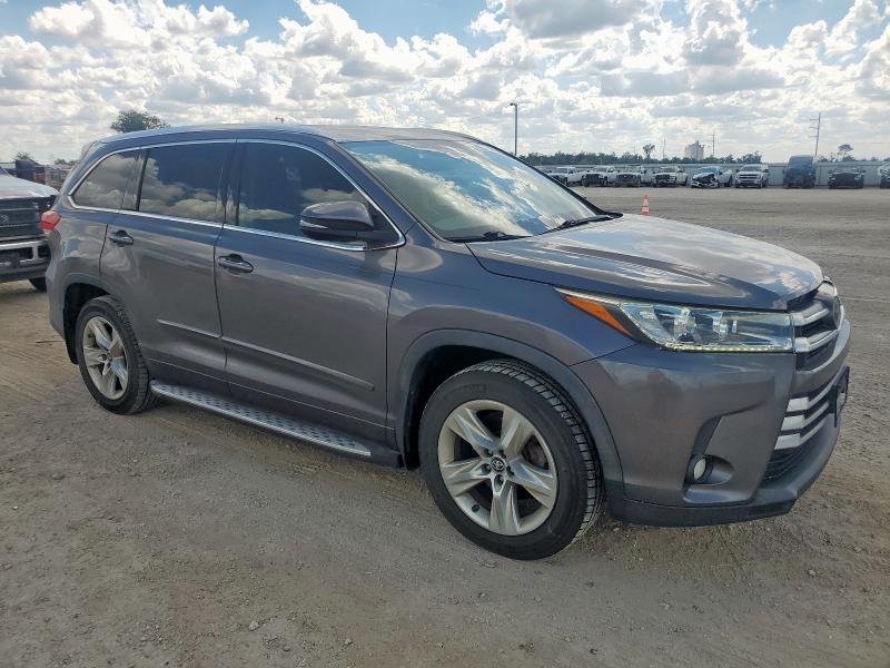 2017 TOYOTA HIGHLANDER - Other View