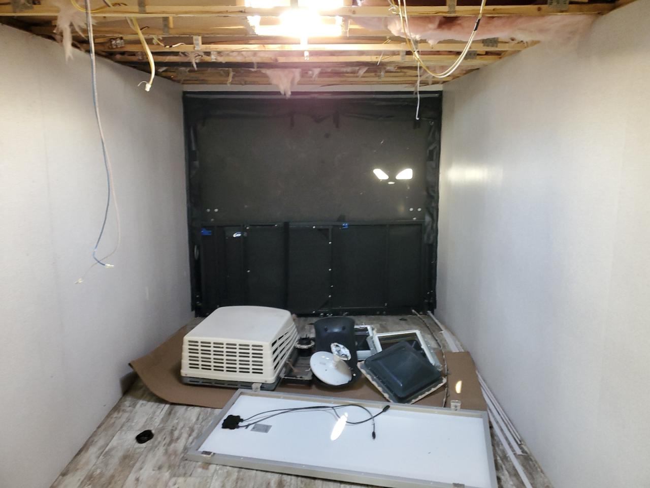 Lot #3292759780 2021 GENESIS SUPREME