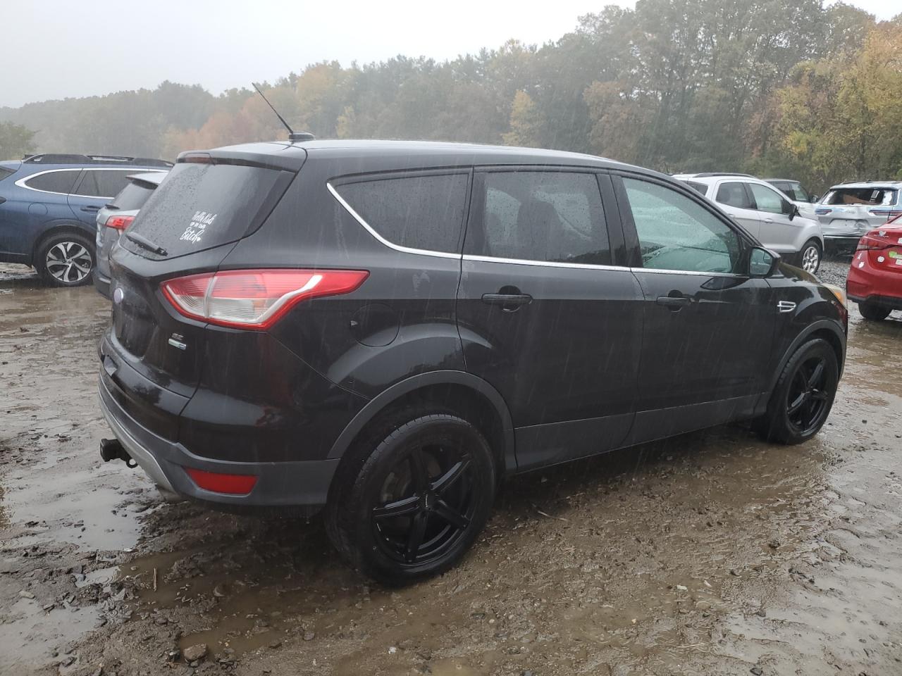 FORD ESCAPE SE