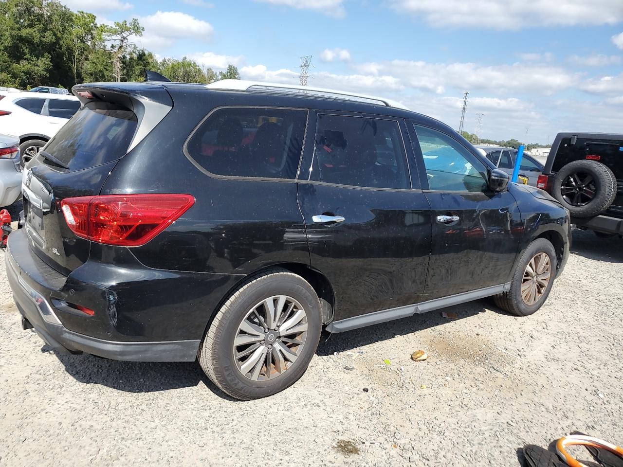 NISSAN PATHFINDER SL