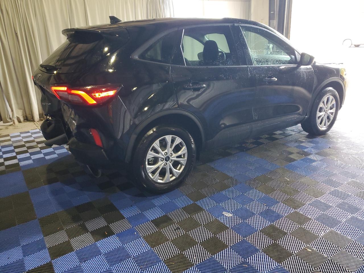 FORD ESCAPE ACTIVE