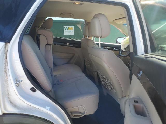 2014 KIA SORENTO LX - 5XYKT3A6XEG441480