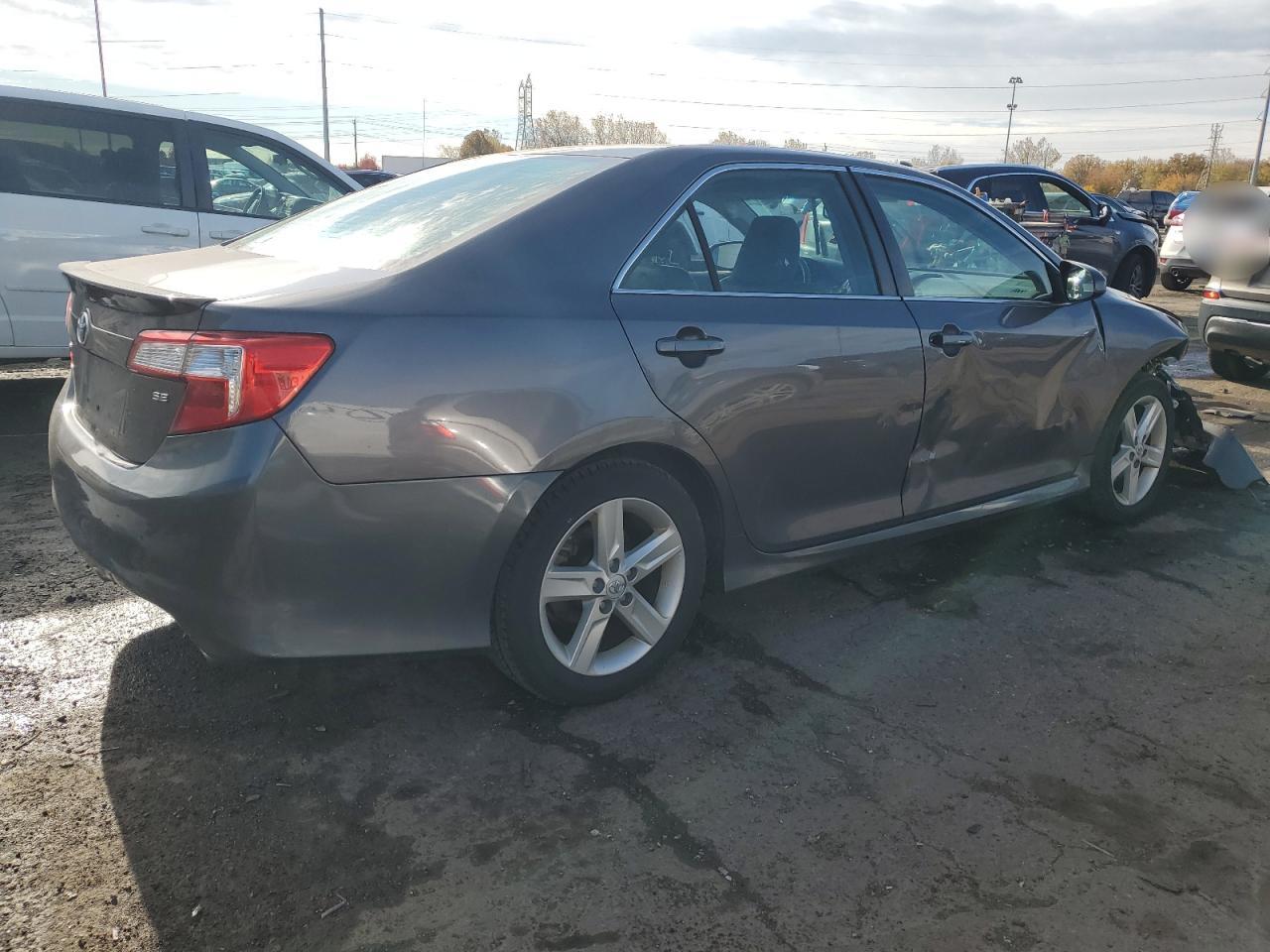 TOYOTA CAMRY L