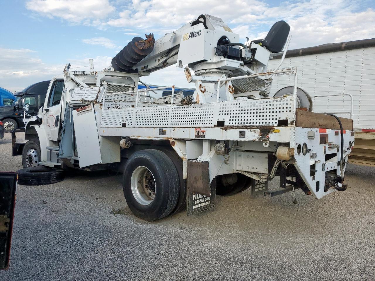 Lot #3296332441 2018 FREIGHTLINER M2 106 MED