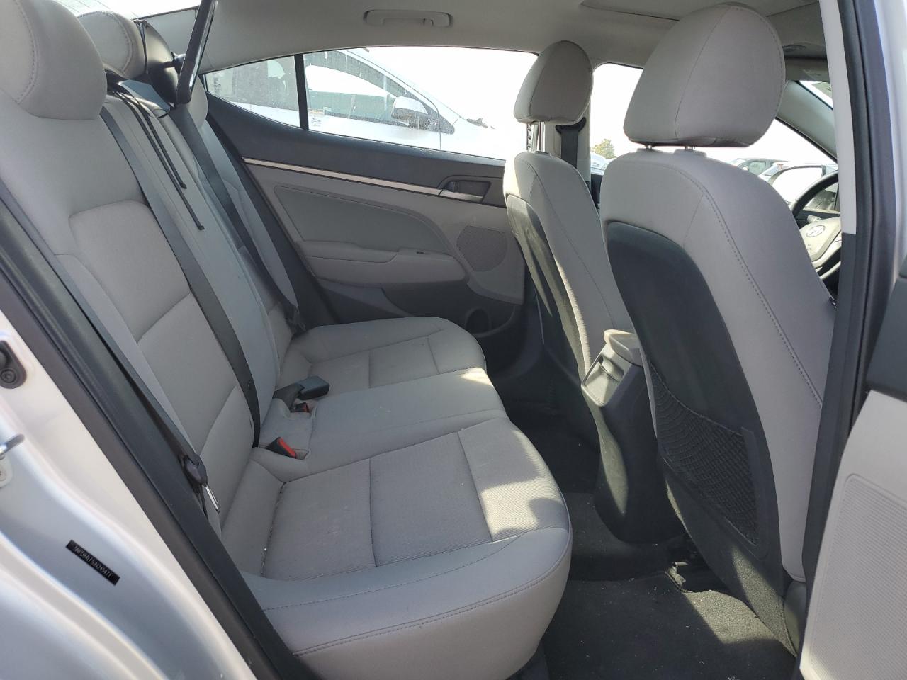 Lot #3318129369 2018 HYUNDAI ELANTRA SE