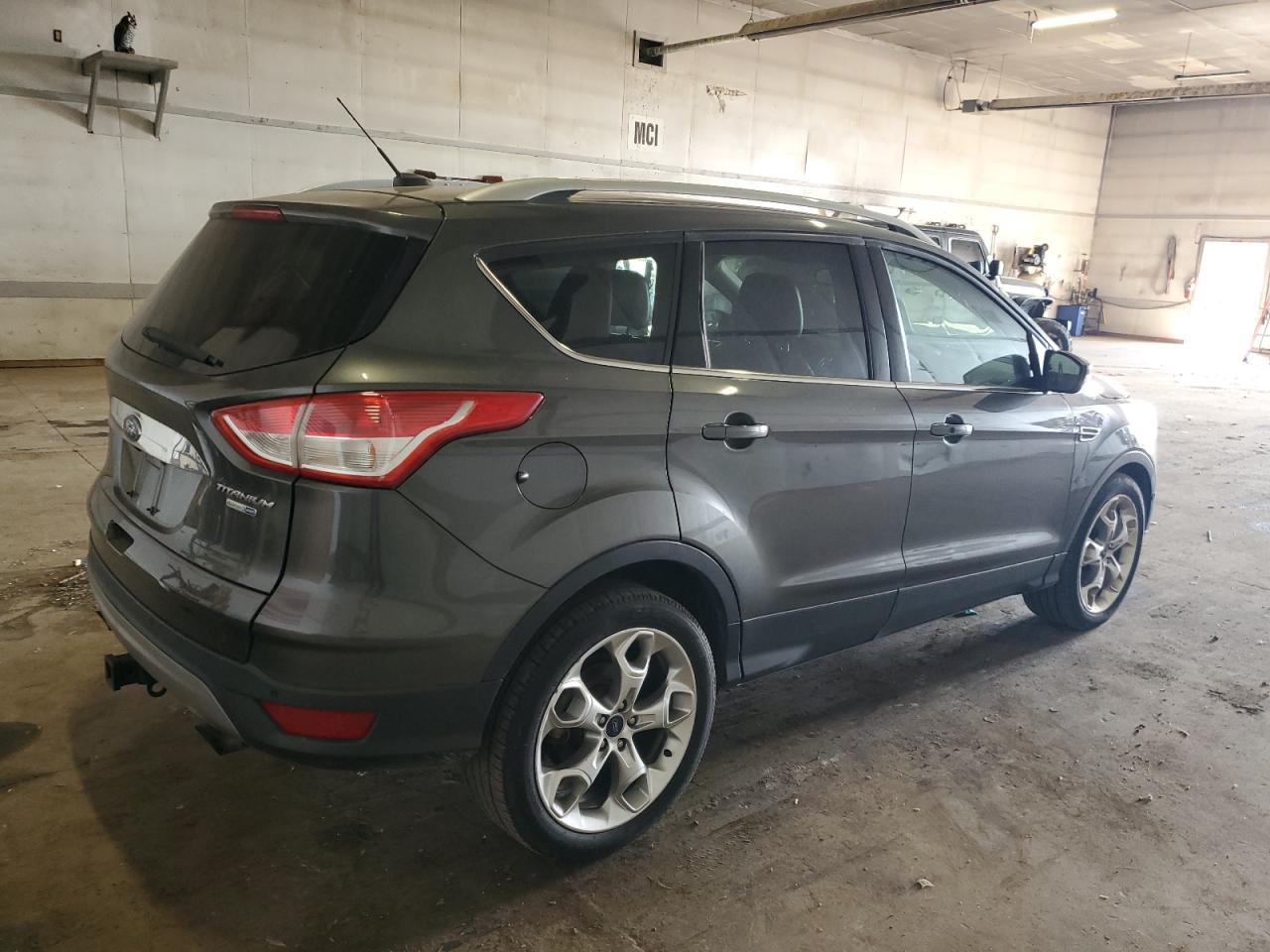 FORD ESCAPE TITANIUM