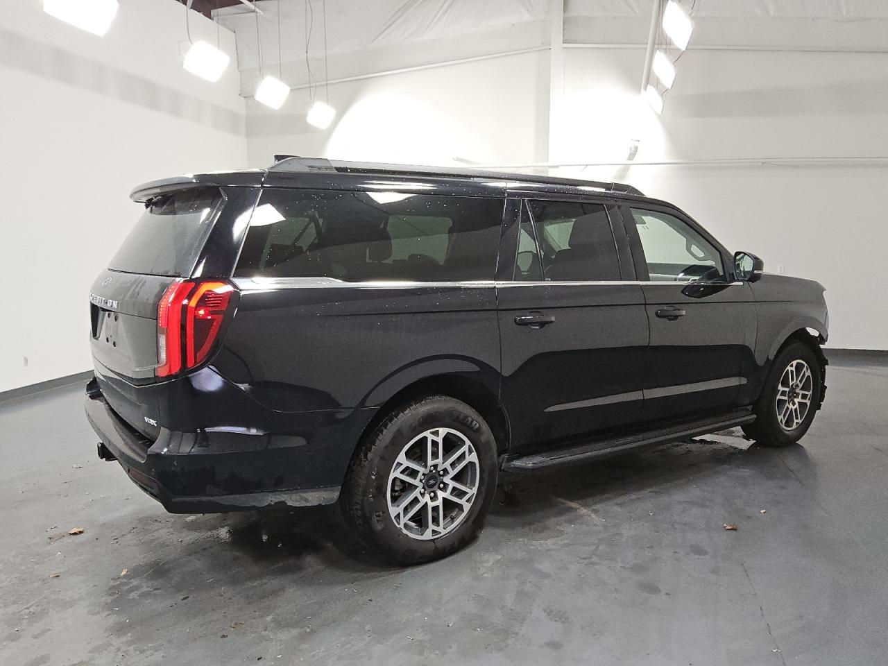 FORD EXPEDITION MAX ACTIVE