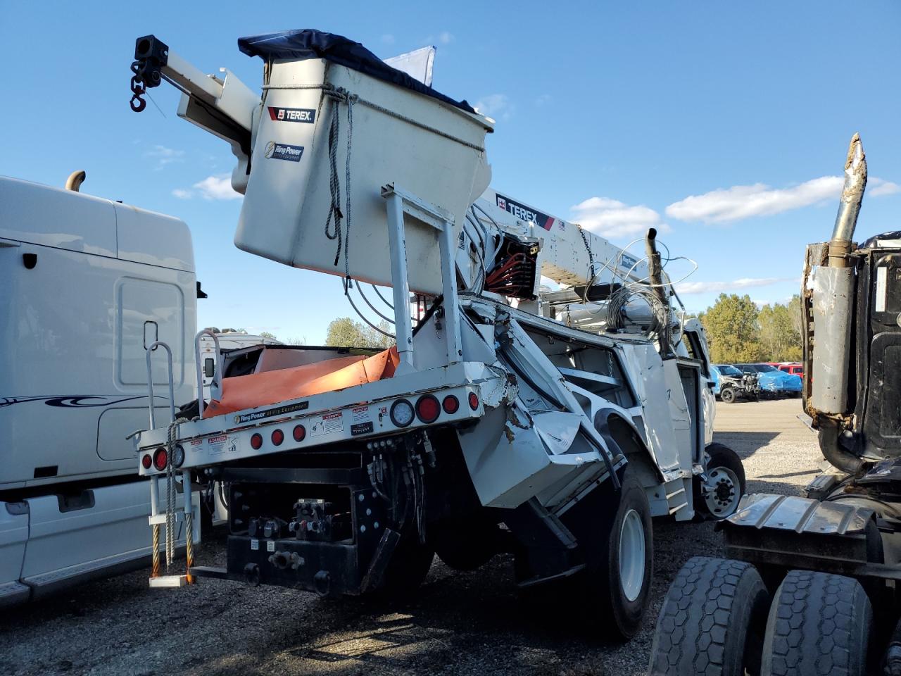 Lot #3296324424 2024 FREIGHTLINER M2