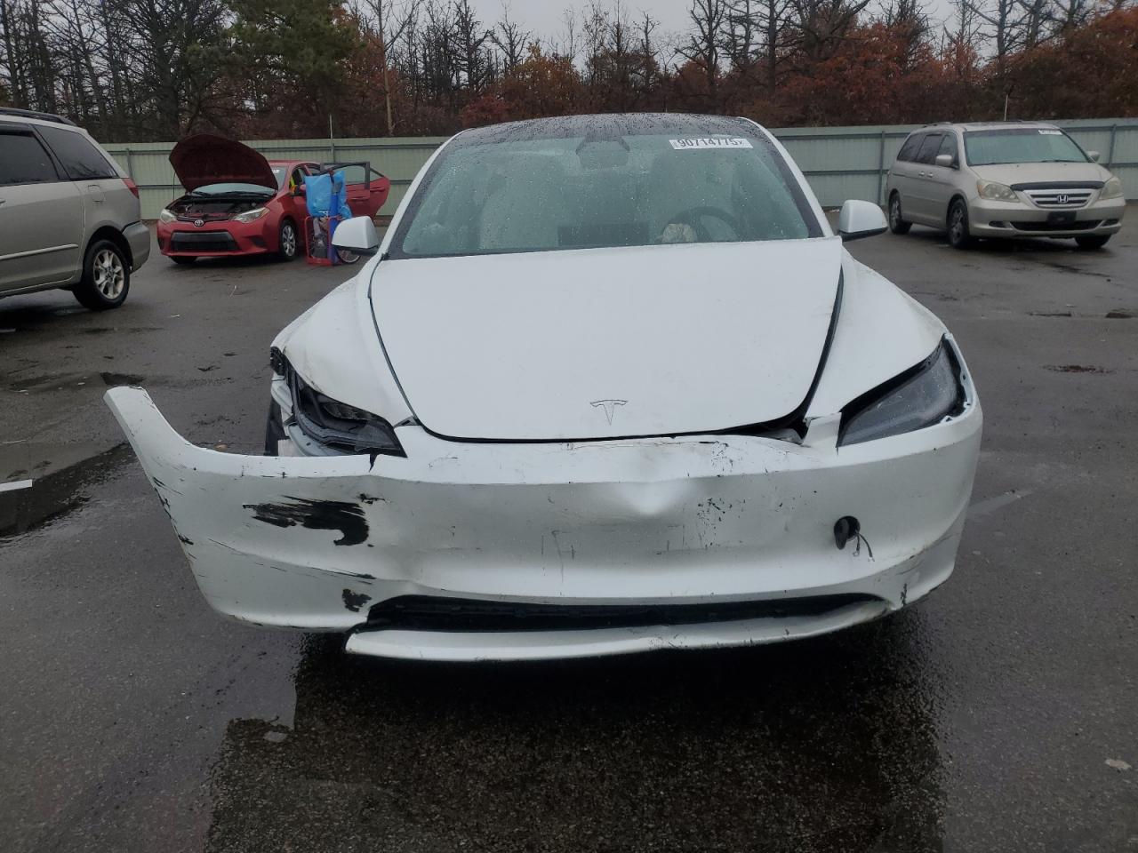 TESLA MODEL 3