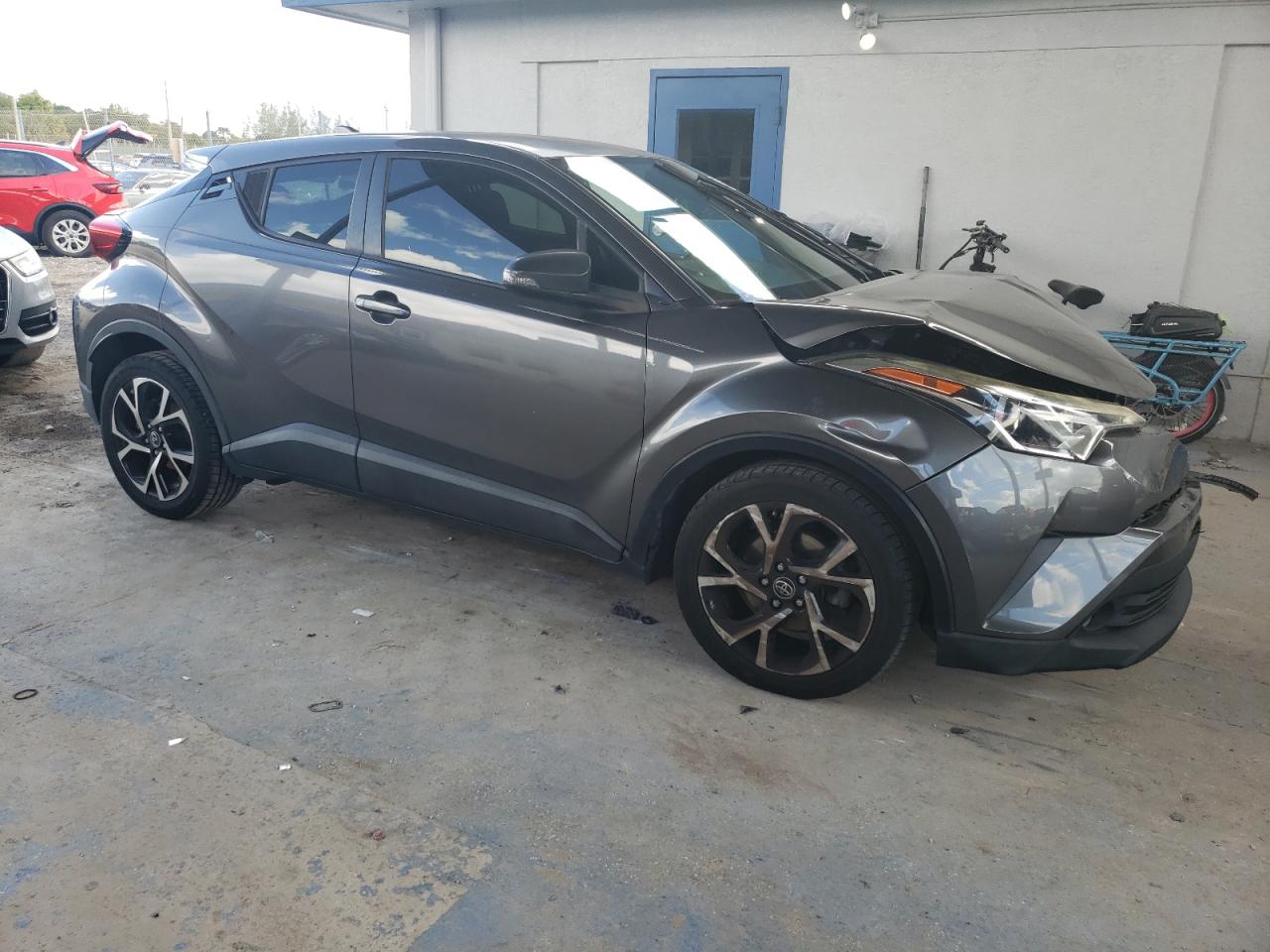 TOYOTA C-HR XLE