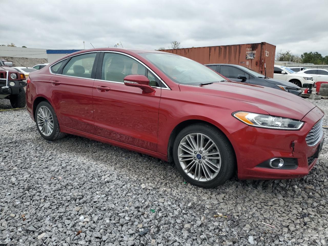 FORD FUSION SE