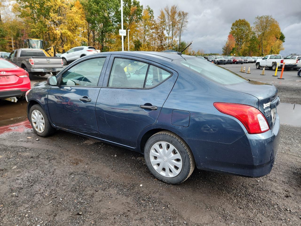 NISSAN VERSA S