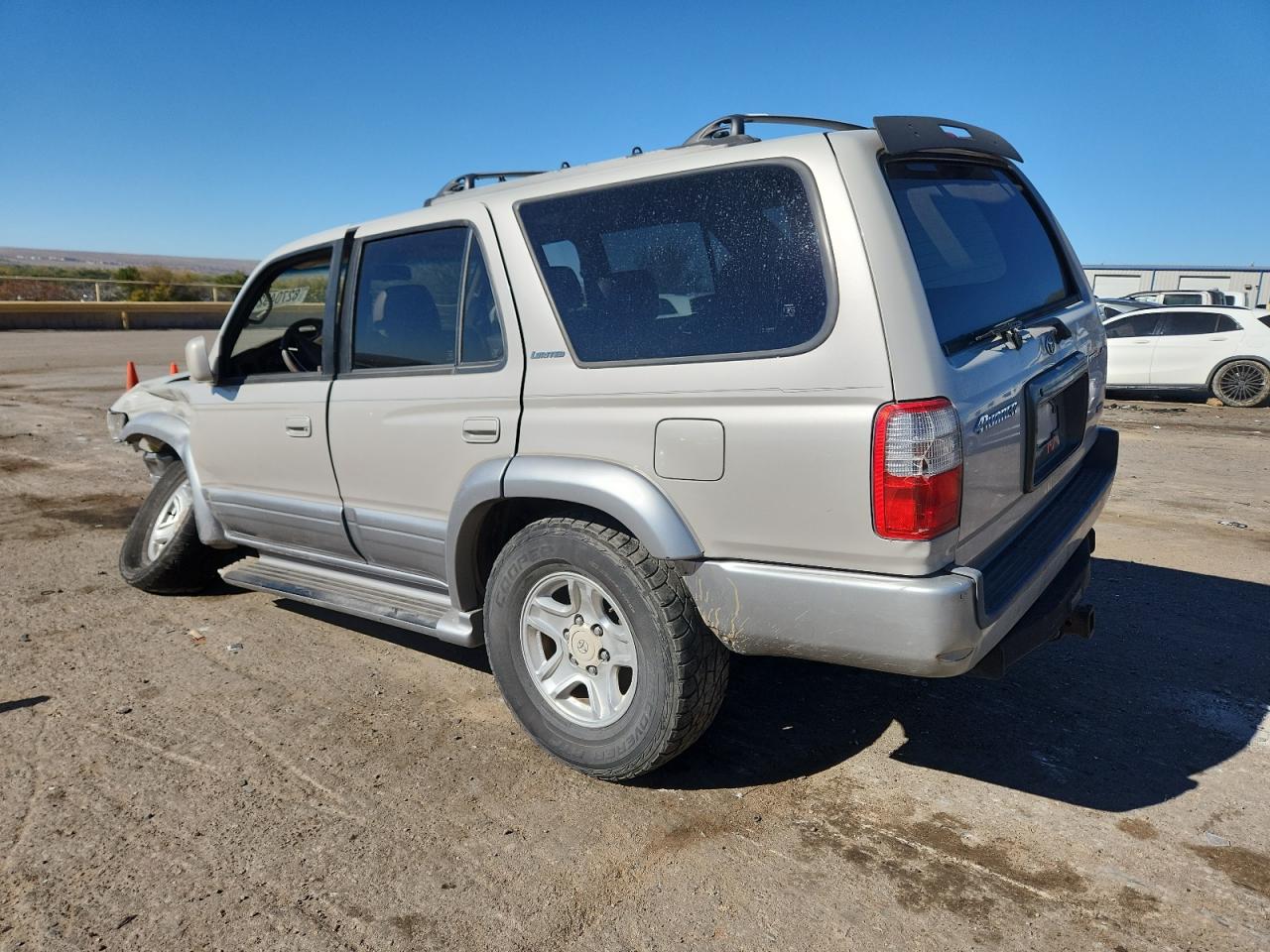 Lot #3298070135 2000 TOYOTA 4RUNNER LI