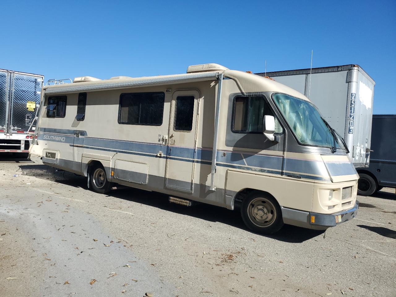 Lot #3286830220 1998 FLEETWOOD SOUTHWIND