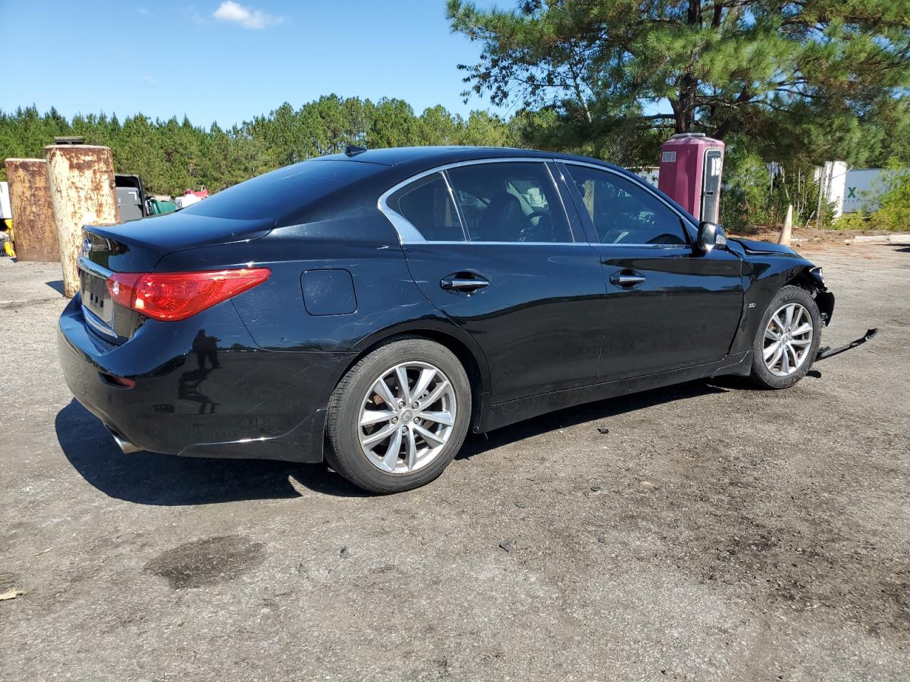 INFINITI Q50 PREMIUM