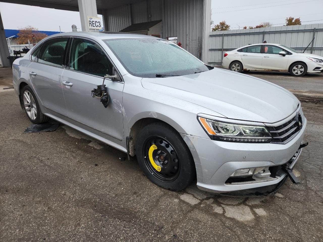 VOLKSWAGEN PASSAT SE